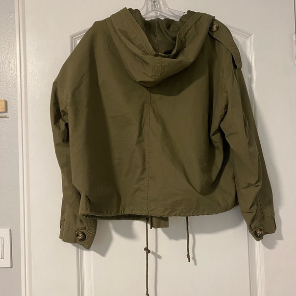 Green jacket - Picture 2 of 3